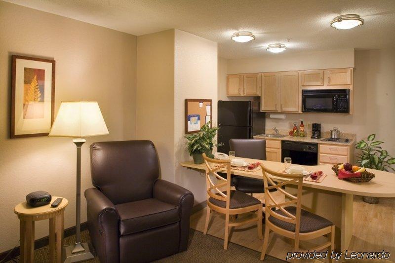 Candlewood Suites Lakewood, An Ihg Hotel Værelse billede